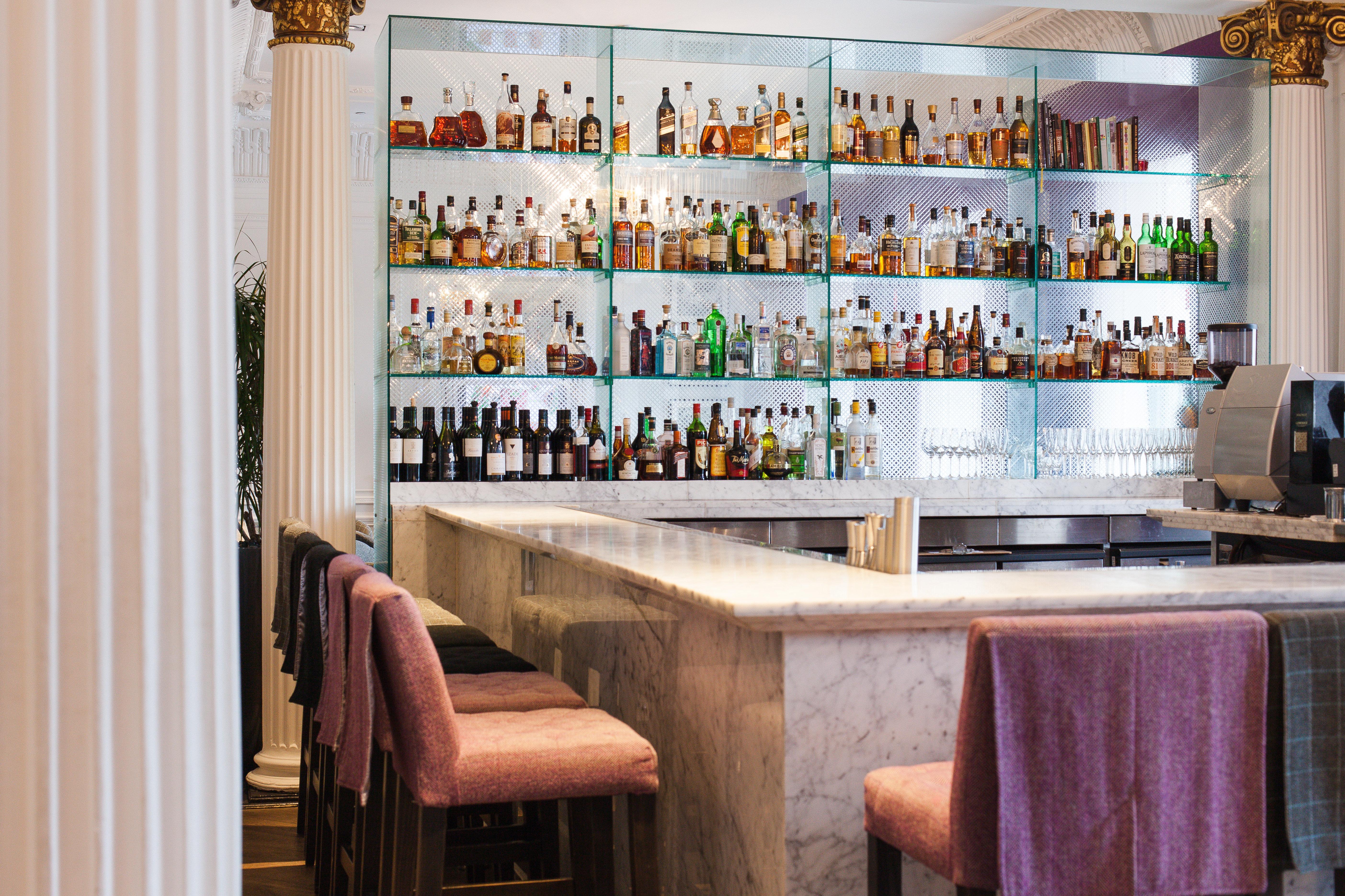 Kimpton Blythswood Square Hotel & Spa By Ihg Glasgow Exterior foto The bar at the hotel